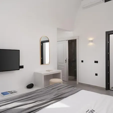 Akri Suites *