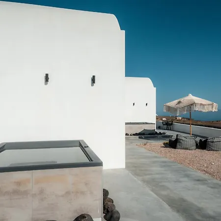 Hotel Akri Suites